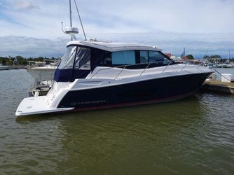 38' Regal 2020 Yacht For Sale